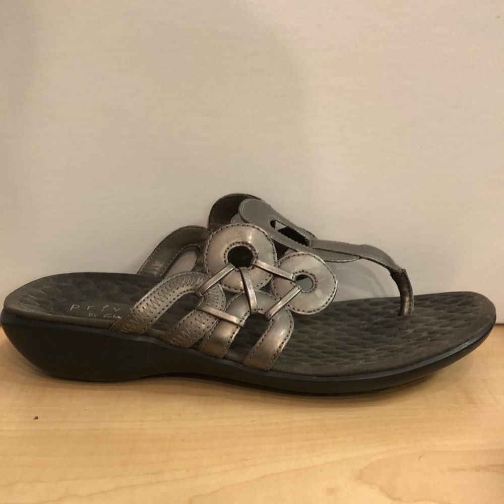 Privo Women's Metallic Sandals